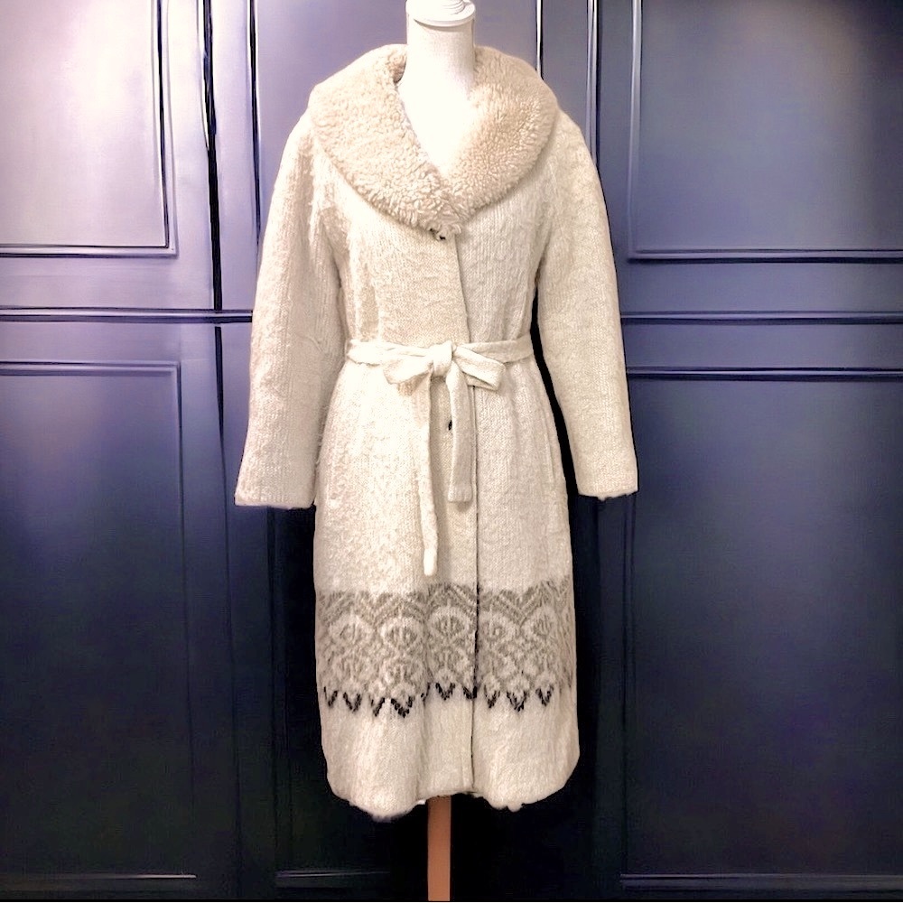 Elegant Cream Wool Coat with Patterned Hem